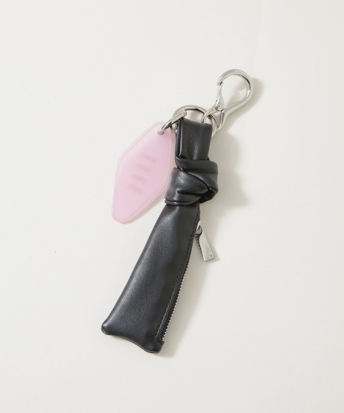 ADD CULUMN(アドカラム)の「ADD CULUMN/AMULET CHARM(キーホルダー・レディース・ブラック・FREE)」の4枚目の写真