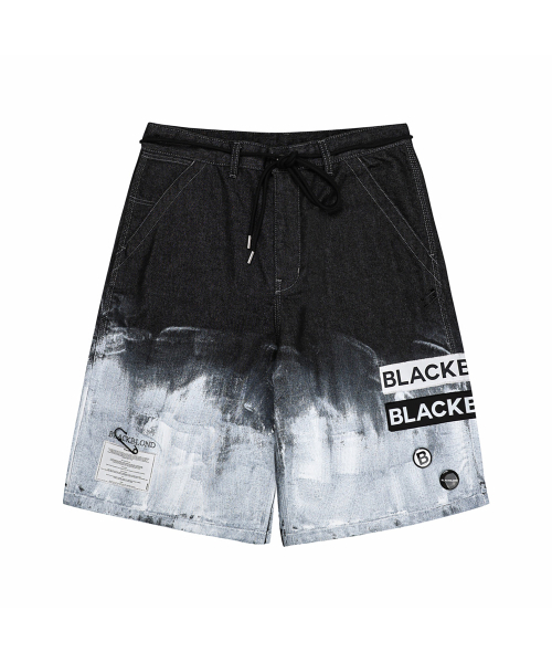 BLACK BLOND(ブラック ブロンド)の「ビビディスモークペインテッドパッチロゴデニムショートパンツ(ブラック)(その他パンツ・レディース・その他・MEDIUM/LARGE/X-LARGE)」の2枚目の写真