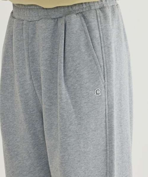 COVERNAT(カバーナット)の「SEMI-WIDE SIGNATURE SYMBOL SWEATPANTS(スウェットパンツ・メンズ・オートミール/ネイビー/杢グレー/ブラック・X-LARGE/LARGE/MEDIUM/SMALL/X-SMALL/XX-LARGE)」の8枚目の写真