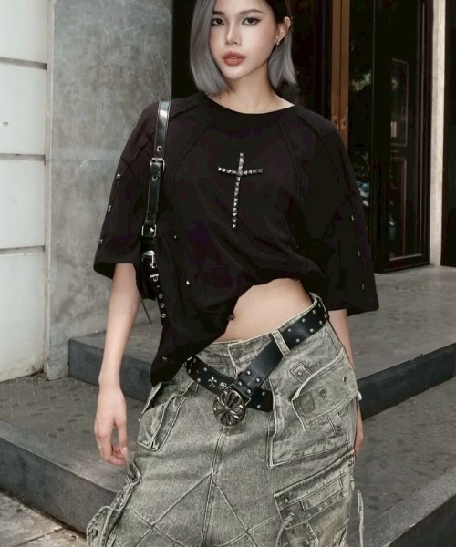 RICH(リッチ)の「【RICH】Cargo Wide Green Washed Short Pants / 【リッチ】ポケットカーゴデニムハーフパンツ(デニムパンツ・メンズ・カーキ・02/01)」の3枚目の写真