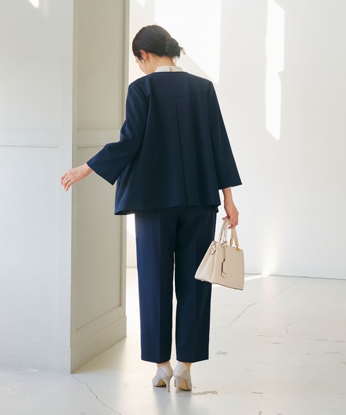 CROSS FUNCTION（クロスファンクション）の「《洗える・シワになりにくい》2点セット 正解 Aラインフレアジャケット&ワイドパンツ　5サイズ展開【CROSS FUNCTION/クロスファンクション】（スーツセット・レディース・ネイビー/ブラック/ライトベージュ・7号/9号/11号/13号/15号）」の12枚目の写真