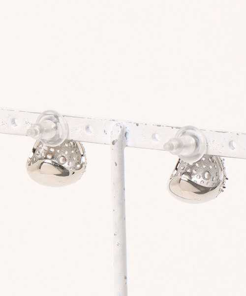 Burner(バーナー)の「【Sonu jewelry(ソヌジュエリー)】グリッターしずくスタッドピアス son-pierc-23ー13(ピアス(両耳用)・レディース・シルバー/ゴールド・FREE)」の11枚目の写真