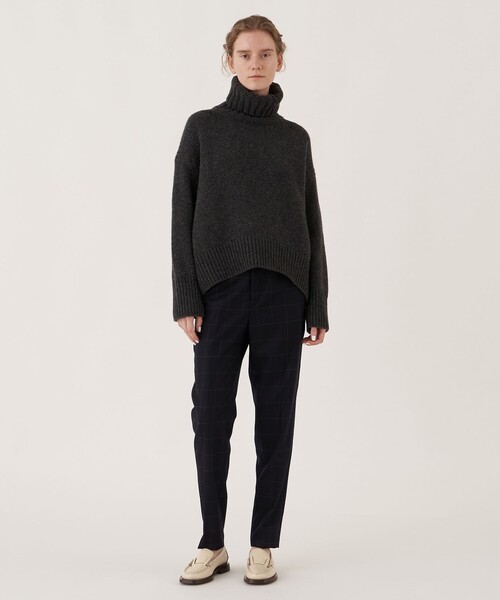 GALERIE VIE(ギャルリー ヴィー)の「ファインウール タートルネックプルオーバー(ニット/セーター・レディース・ライトブルー/グリーン/ベージュ系その他/イエロー/ブラック/グレー/ホワイト/ライトパープル/ダークブルー/チャコールグレー・M/S)」の15枚目の写真