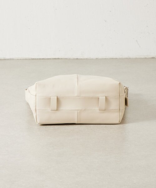 BEARDSLEY（ビアズリー）の「《本革》スムースレザーショルダーBag（ショルダーバッグ・レディース・オフホワイト/ブラック・FREE）」の13枚目の写真