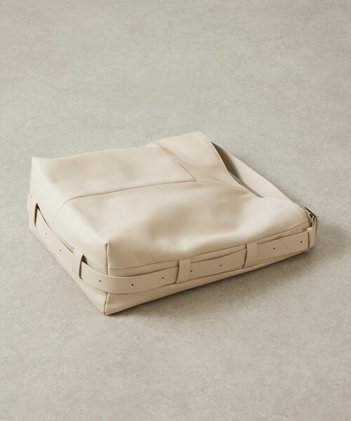 BEARDSLEY（ビアズリー）の「《本革》スムースレザーショルダーBag（ショルダーバッグ・レディース・オフホワイト/ブラック・FREE）」の18枚目の写真