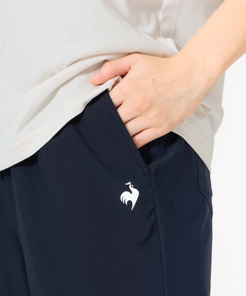 le coq sportif(ルコックスポルティフ)の「【はっ水/遮熱】サンスクリーンクロスパンツ(その他パンツ・レディース・ブラック/ネイビー・M/L/XL/S)」の8枚目の写真