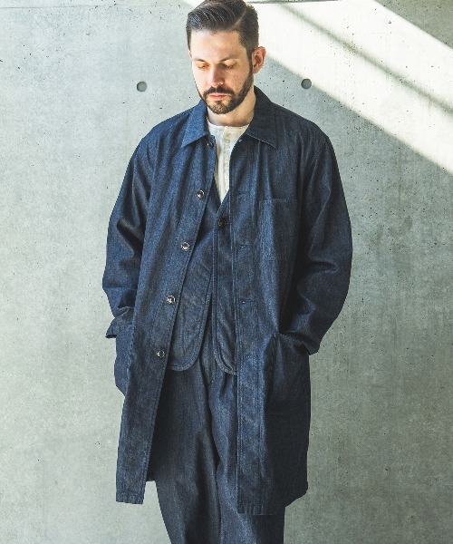 MR.OLIVE(ミスターオリーブ)の「RINSE WASH 6oz SUPER LIGHT DENIM / UTILLITY COAT /M261105(ステンカラーコート・メンズ・ブラック/インディゴブルー・MEDIUM/LARGE)」の3枚目の写真