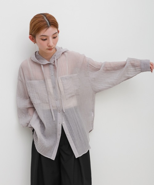 select MOCA（セレクトモカ）の「【ZOZO限定】フード付き楊柳シアーオーバーサイズシャツ（シャツ/ブラウス・レディース・オフホワイト/ブラック/グレイッシュベージュ・FREE）」の9枚目の写真