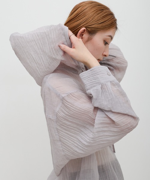 select MOCA（セレクトモカ）の「【ZOZO限定】フード付き楊柳シアーオーバーサイズシャツ（シャツ/ブラウス・レディース・オフホワイト/ブラック/グレイッシュベージュ・FREE）」の19枚目の写真