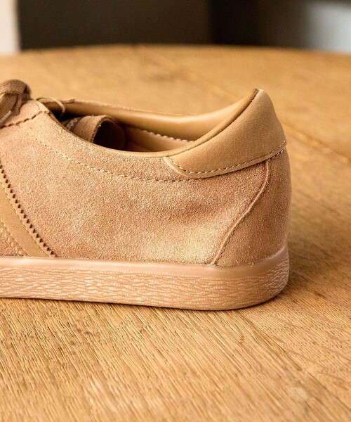 ADAM ET ROPE'（アダムエロペ）の「【adidas/アディダス】TOBACCO（スニーカー・メンズ・キャメル・28.0cm/27.0cm/26.0cm）」の5枚目の写真