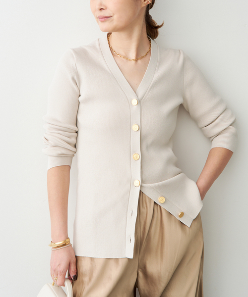 Deuxieme Classe(ドゥーズィエムクラス)の「*DINER RIB Vネックカーディガン(カーディガン/ボレロ・レディース・ダークグリーン/ベージュ/ブラック・FREE)」の2枚目の写真