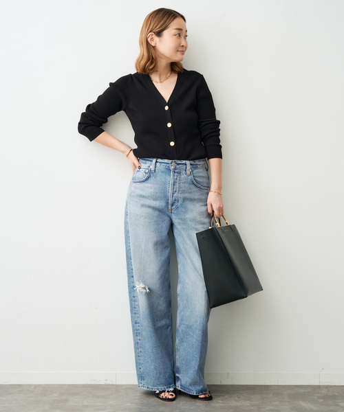 Deuxieme Classe(ドゥーズィエムクラス)の「*DINER RIB Vネックカーディガン(カーディガン/ボレロ・レディース・ダークグリーン/ベージュ/ブラック・FREE)」の4枚目の写真