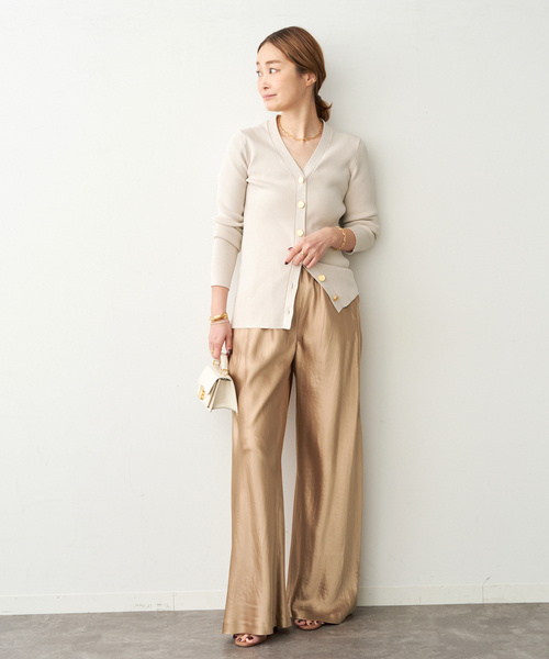 Deuxieme Classe(ドゥーズィエムクラス)の「*DINER RIB Vネックカーディガン(カーディガン/ボレロ・レディース・ダークグリーン/ベージュ/ブラック・FREE)」の5枚目の写真