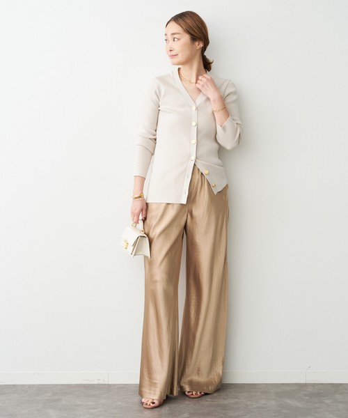 Deuxieme Classe(ドゥーズィエムクラス)の「*DINER RIB Vネックカーディガン(カーディガン/ボレロ・レディース・ダークグリーン/ベージュ/ブラック・FREE)」の13枚目の写真