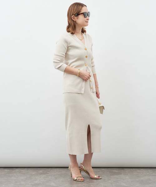 Deuxieme Classe（ドゥーズィエムクラス）の「*DINER RIB Vネックカーディガン（カーディガン/ボレロ・レディース・ダークグリーン/ベージュ/ブラック・FREE）」の6枚目の写真