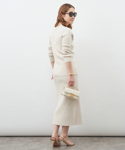 Deuxieme Classe（ドゥーズィエムクラス）の「*DINER RIB Vネックカーディガン（カーディガン/ボレロ・レディース・ダークグリーン/ベージュ/ブラック・FREE）」の7枚目の写真