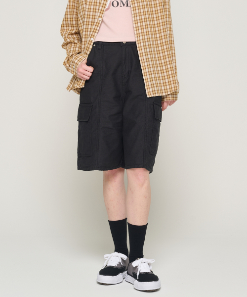 CARGOBROS FOR WOMAN(カーゴブロスフォーウィメン)の「カーゴポケットバミューダパンツ(ブラック)(その他パンツ・レディース・その他・LARGE/MEDIUM/SMALL)」の5枚目の写真