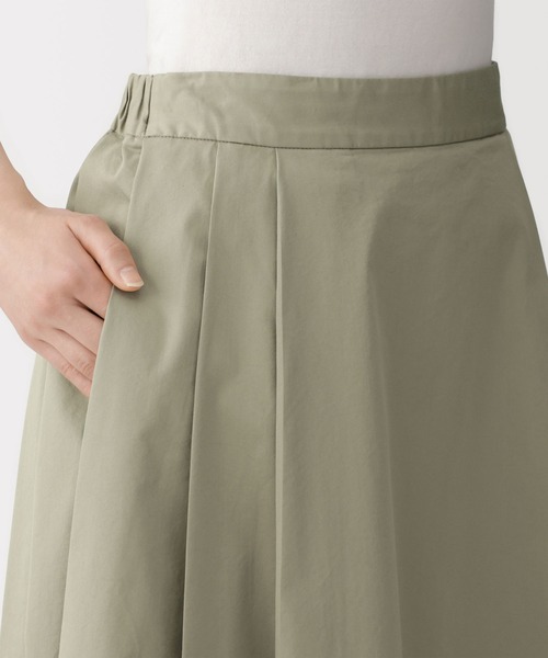 無印良品（ムジルシリョウヒン）の「婦人　高密度ツイル　タックフレアスカート（スカート・レディース・ブラック/ダークネイビー/ベージュ・S/M/L/XL）」の10枚目の写真