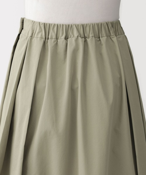無印良品（ムジルシリョウヒン）の「婦人　高密度ツイル　タックフレアスカート（スカート・レディース・ブラック/ダークネイビー/ベージュ・S/M/L/XL）」の11枚目の写真
