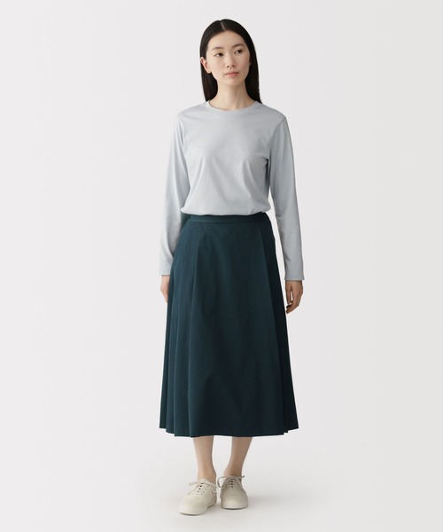 無印良品（ムジルシリョウヒン）の「婦人　高密度ツイル　タックフレアスカート（スカート・レディース・ブラック/ダークネイビー/ベージュ・S/M/L/XL）」の14枚目の写真