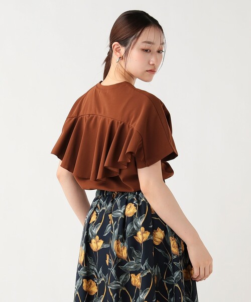 BEAMS HEART(ビームスハート)の「【7/2値下げ】バックラッフル プルオーバー(Tシャツ/カットソー・レディース・オフホワイト/ブラウン/ブラック・FREE)」の3枚目の写真