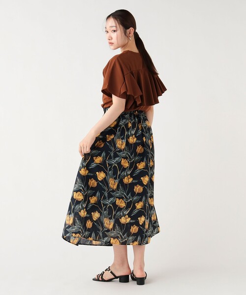 BEAMS HEART(ビームスハート)の「【7/2値下げ】バックラッフル プルオーバー(Tシャツ/カットソー・レディース・オフホワイト/ブラウン/ブラック・FREE)」の9枚目の写真