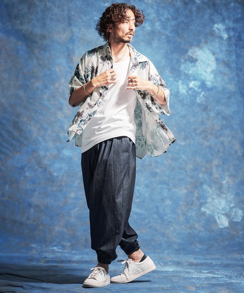 Jih Nunc（ジーヌンク）の「mhs2529-フラワー総柄プリントオーバーサイズシャツ(JIH-R1172)（シャツ/ブラウス・メンズ・ホワイト/ネイビー/ライトベージュ・S/M/L）」の9枚目の写真