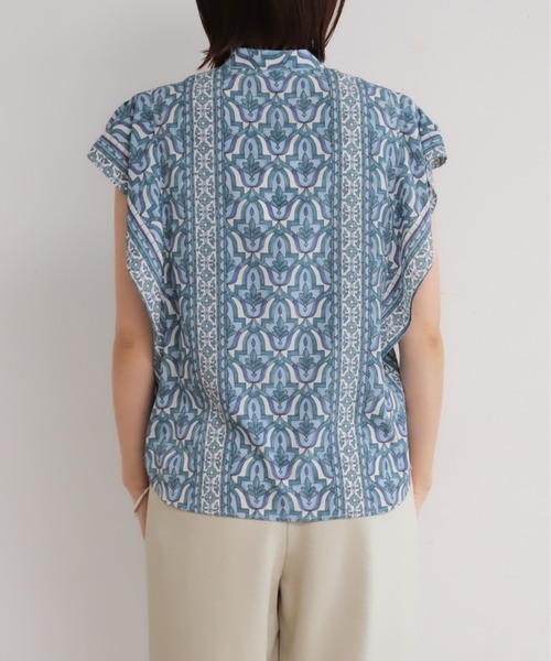 NOMBRE IMPAIR（ノンブルアンペール）の「モロッコタイルプリント　フレンチブラウス（シャツ/ブラウス・レディース・カーキ/サックスブルー・FREE）」の10枚目の写真