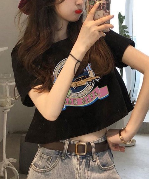 NANEA（ナネア）の「クロップド丈レトログラフィックプリントTシャツ（Tシャツ/カットソー・レディース・ホワイト/ブラック・SMALL）」の4枚目の写真