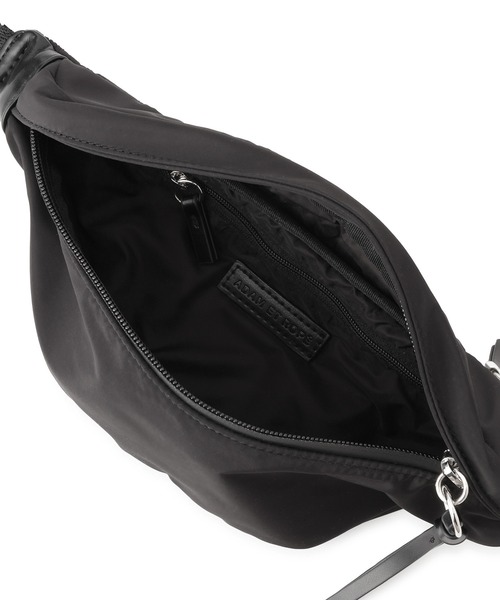 ADAM ET ROPE'（アダムエロペ）の「ミニボディーバッグ/撥水（ボディバッグ/ウエストポーチ・レディース・ブラック・FREE）」の14枚目の写真