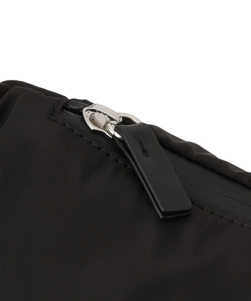 ADAM ET ROPE'（アダムエロペ）の「ミニボディーバッグ/撥水（ボディバッグ/ウエストポーチ・レディース・ブラック・FREE）」の17枚目の写真