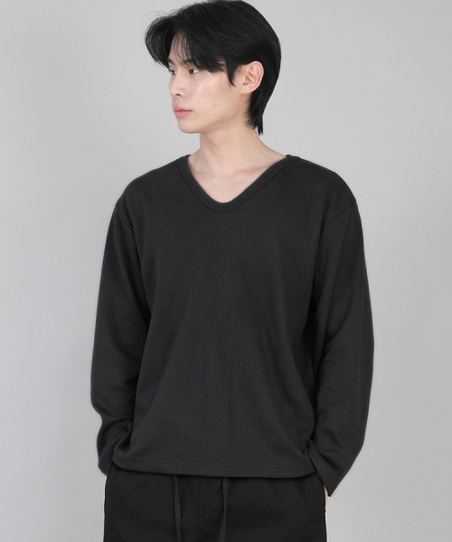 SAINTCREW(セントクルー)の「無地Vネック長袖TシャツRVL-877ブラック(Tシャツ/カットソー・メンズ・その他・LARGE/MEDIUM/SMALL/XX-LARGE/X-LARGE/XXX-LARGE/XXXX-LARGE)」の2枚目の写真