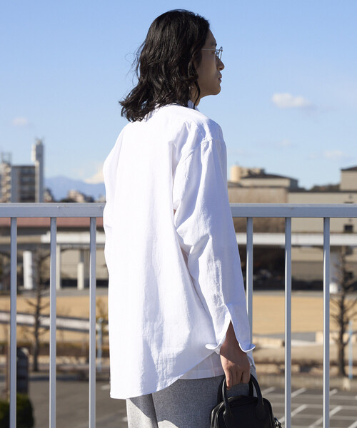 Firsthand(ファーストハンド)の「Firsthand/ファーストハンド ビッグシルエット レギュラーカラー シャンブレー ワークシャツ(シャツ/ブラウス・メンズ・ホワイト/ブルー・LARGE/MEDIUM)」の16枚目の写真