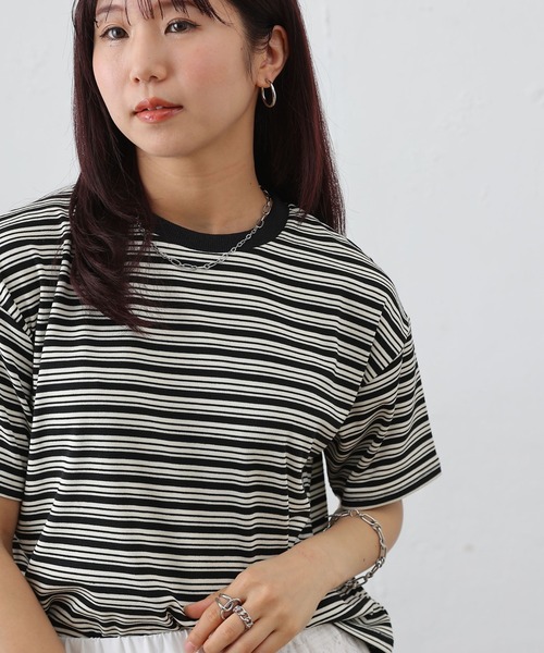 COLONY 2139(コロニートゥーワンスリーナイン)の「マルチボーダークロップドTシャツ(Tシャツ/カットソー・レディース・グレー/ブラック・FREE)」の3枚目の写真