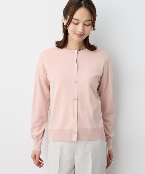 A/C DESIGN BY ALPHA CUBIC（エーシーデザインバイアルファキュービック）の「クルーネックニットカーディガン【洗える・パステルカラー】（カーディガン/ボレロ・レディース・イエロー/ライトグレー/ピンク/グリーン・M/L）」の5枚目の写真