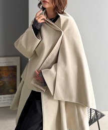 Classical Evon（クラシカルエヴォン）の「【Classical Evon】大人の品格ある装い。羽織るだけで「こなれた私の完成」ケープ付きフレアシルエットノーカラーメルトンコート(ミドル丈)（ノーカラージャケット）」
