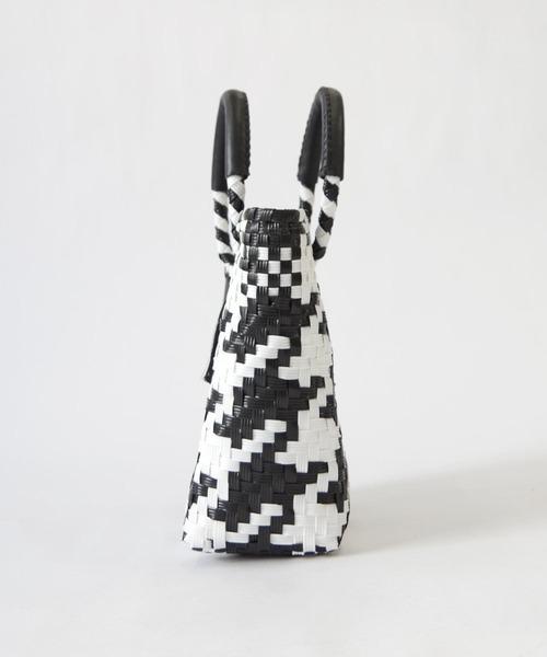 WOVEN(ウーヴン)の「WOVEN (ウーヴン) / メキシコ製 ミニバッグ メルカドバッグ かごバッグ レザーハンドル(かごバッグ・レディース・ブラック系その他/グリーン/ブラック×ゴールド/ブラック×ホワイト/ゴールド/ネイビー/ブラック/シルバー・FREE)」の10枚目の写真