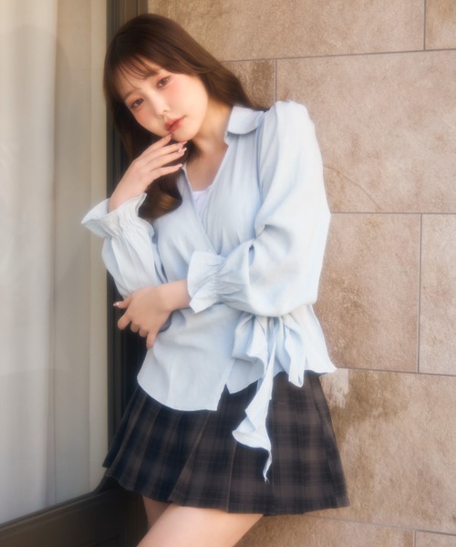 miune（ミューヌ）の「リボンデザインシャツブラウス（シャツ/ブラウス・レディース・アイボリー/ブルー・FREE）」の6枚目の写真