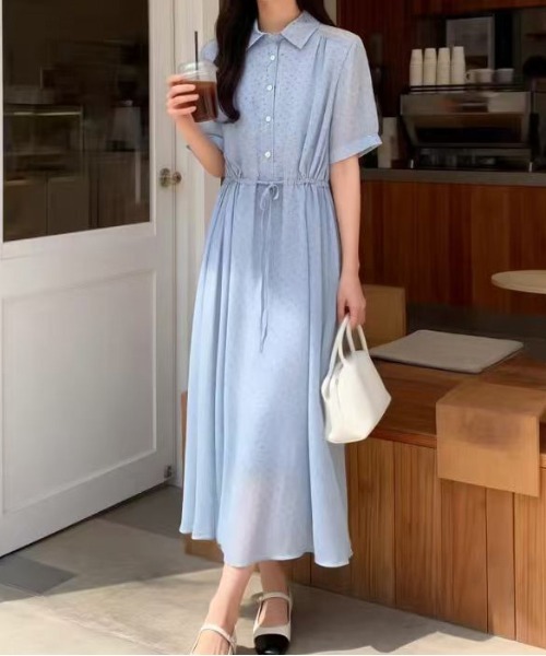 FINEnough(ファインナフ)の「小花柄シャツ衿ロングワンピース(ワンピース・レディース・ホワイト/サックスブルー/ブラック・FREE)」の6枚目の写真
