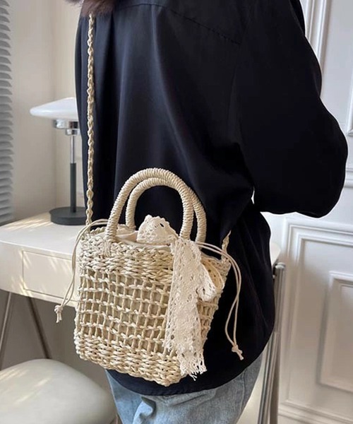shopnikoniko（ショップニコニコ）の「かごバッグ ショルダーバッグ ミニ 刺繍レースリボン付き ストロー編みバッグ（かごバッグ・レディース・ベージュ/アイボリー・フリー）」の4枚目の写真