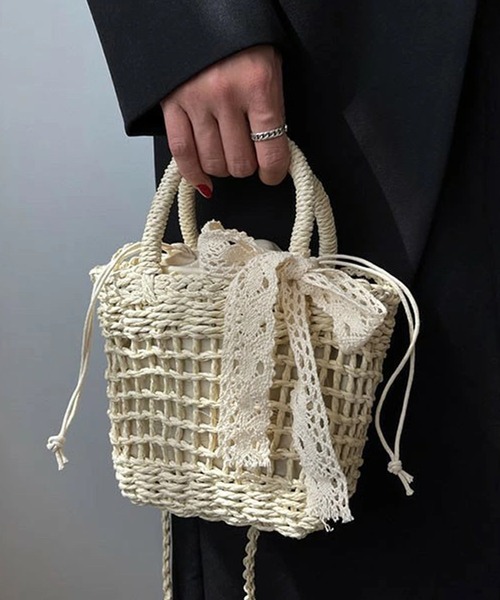 shopnikoniko（ショップニコニコ）の「かごバッグ ショルダーバッグ ミニ 刺繍レースリボン付き ストロー編みバッグ（かごバッグ・レディース・ベージュ/アイボリー・フリー）」の5枚目の写真