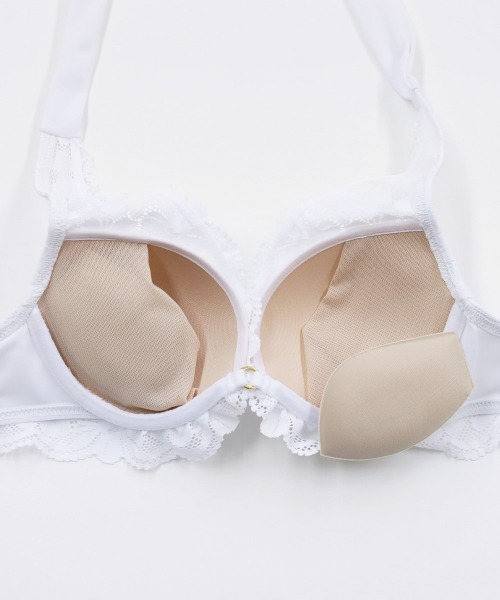 ANNEBRA(アンブラ)の「Lace Reverie レースビキニ(水着・レディース・ホワイト・L/M)」の6枚目の写真