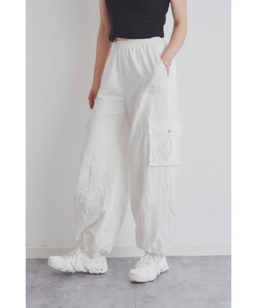 Muel Chic(ミュエルシック)の「Loose cargo pants ルーズカーゴパンツ(カーゴパンツ・レディース・ホワイト/ブラック/ベージュ系・FREE)」の15枚目の写真