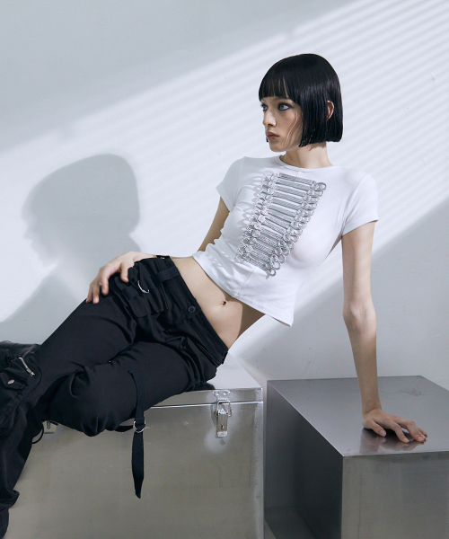 VOONT(ブント)の「Embroidery Napoleon Slim T-Shirt (IVORY)(Tシャツ/カットソー・レディース・アイボリー・OS)」の9枚目の写真