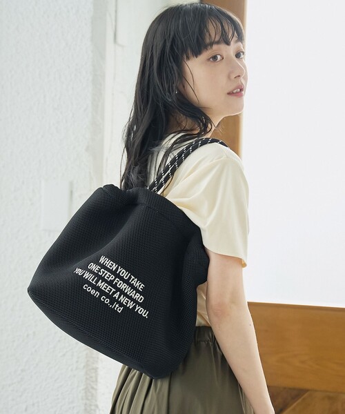 coen(コーエン)の「ロゴ刺繍 メッシュパフ2wayショルダーバッグ(Mサイズ)(ショルダーバッグ・レディース・ベージュ/ブラック/ライトブルー/オフホワイト・FREE)」の8枚目の写真