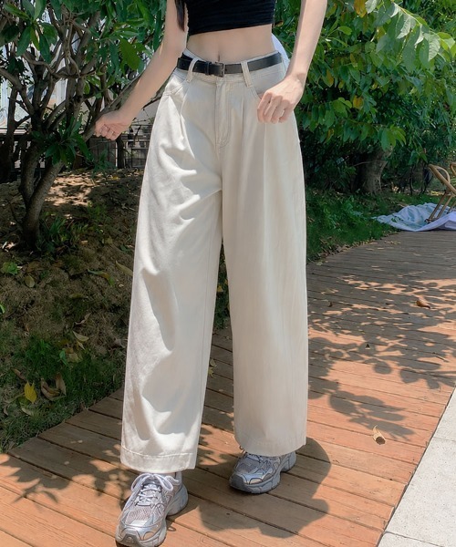 mielu(ミエル)の「タックデザインワイドデニム(デニムパンツ・レディース・ライトブルー/ベージュ/ホワイト・MEDIUM/LARGE)」の11枚目の写真