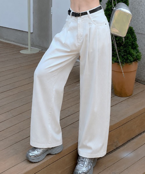 mielu(ミエル)の「タックデザインワイドデニム(デニムパンツ・レディース・ライトブルー/ベージュ/ホワイト・MEDIUM/LARGE)」の10枚目の写真