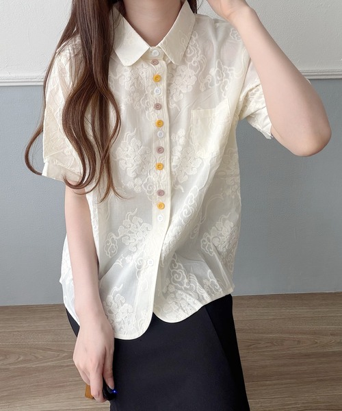 Nana(ナナ)の「カラフルボタン刺繍シャツ(シャツ/ブラウス・レディース・アイボリー/ホワイト・FREE)」の18枚目の写真
