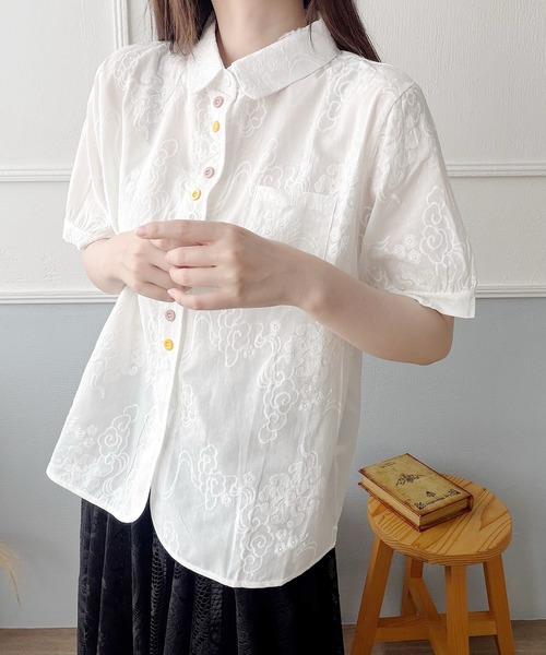 Nana(ナナ)の「カラフルボタン刺繍シャツ(シャツ/ブラウス・レディース・アイボリー/ホワイト・FREE)」の22枚目の写真