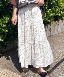 柄ティアードロングスカート